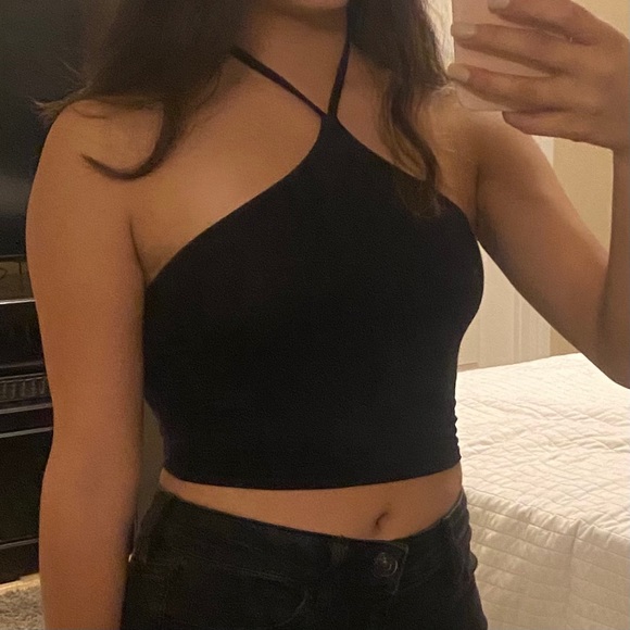 Black Top - Picture 4 of 5